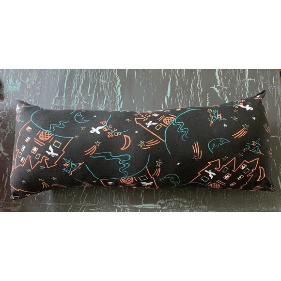 Halloween decor pillow - overstuffed throw cushion - haunted house - ghost - Picture 1 of 3
